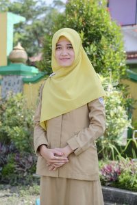 EKI SULISTIANI, S.Pd - BAHASA INDONESIA