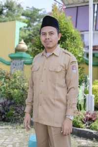 MUH. FAUZI ZUHRI, S.Pd.I - BAHASA ARAB
